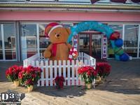 Decorations on the boardwalk